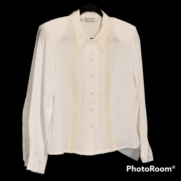 Kathy Che, Vintage White Lace Button Blouse, Size 8P - Picture 3 of 16